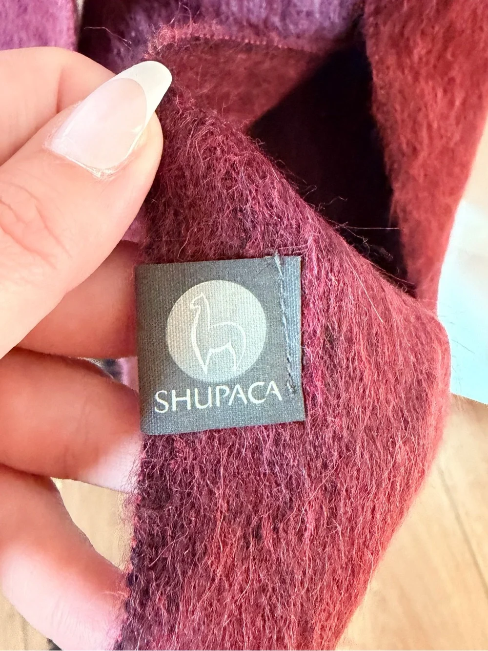 Shupaca Burgundy 60% alpaca Scarf